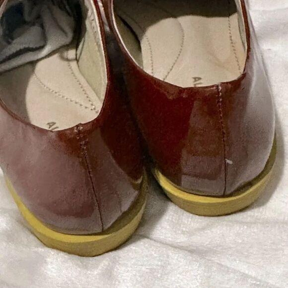 ALL BLACK by ANTHROPOLOGIE | Brown Patent Lace Up Shoes Yellow Sole Oxford | 36 - Picture 3 of 6